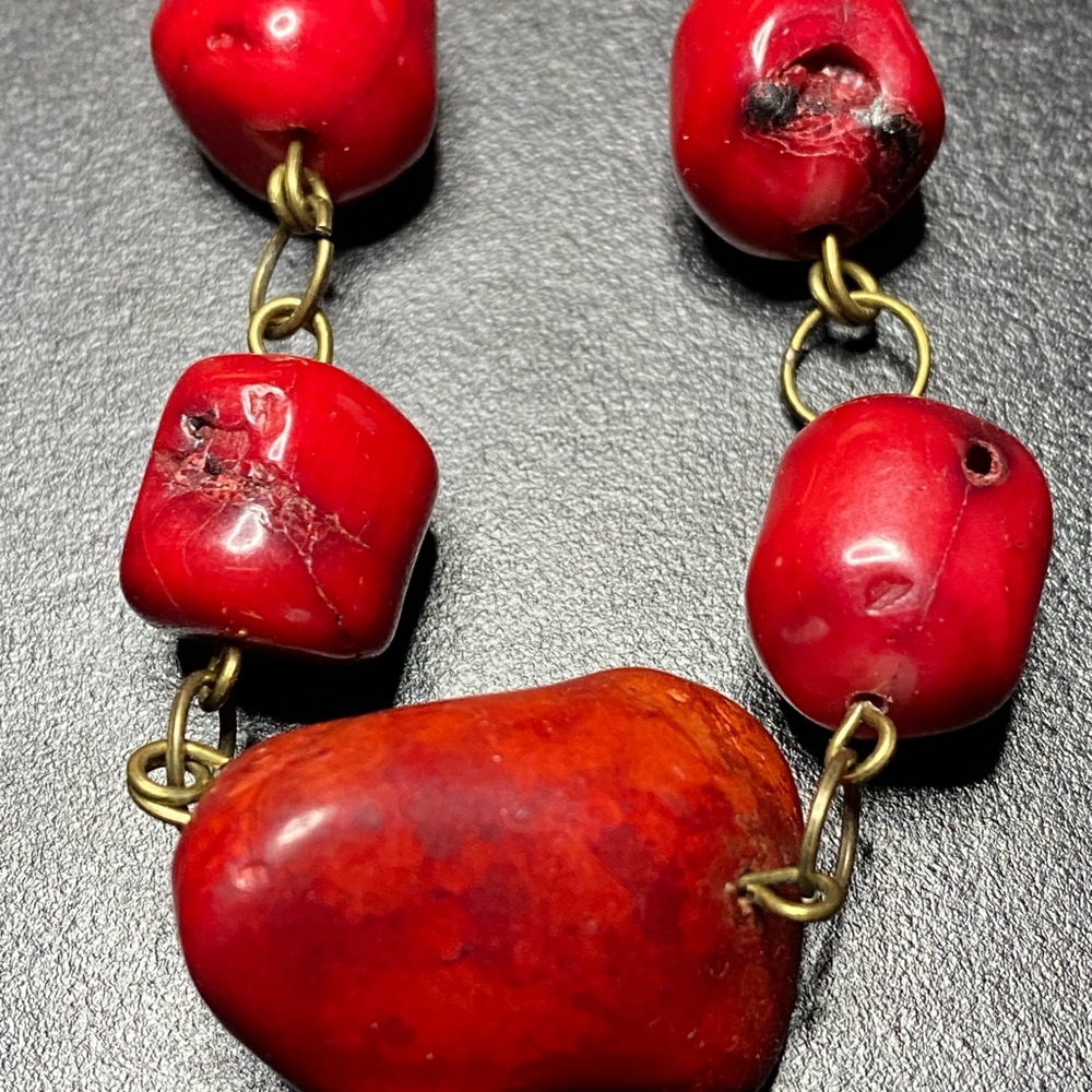 Red and Gold Natural Coral Beaded Necklace with Organic Texture - Picture 4 of 4